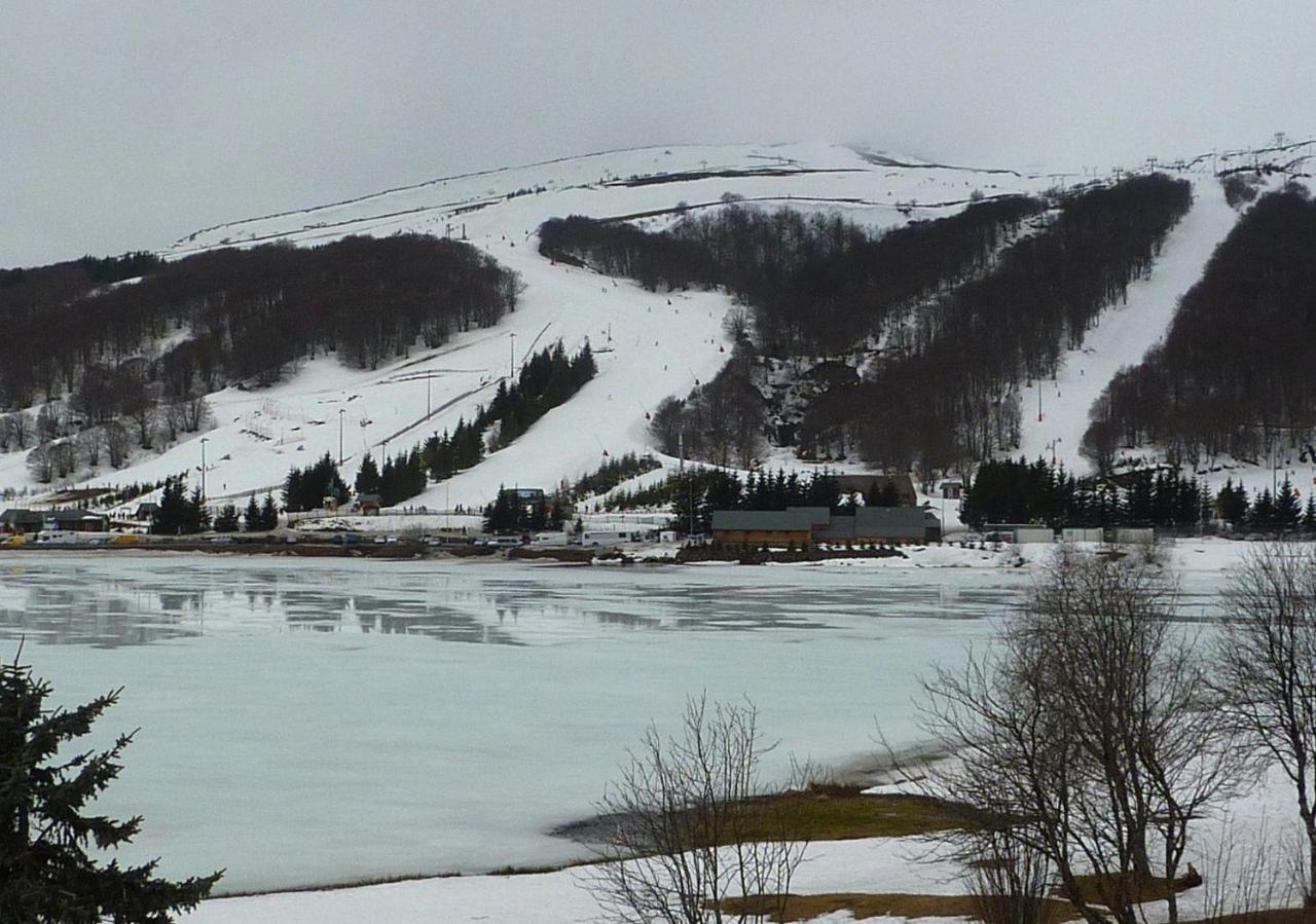 Super-Besse Residence Le Lac Bleu Serviere Chez Lorenzo Et Severine Zewnętrze zdjęcie